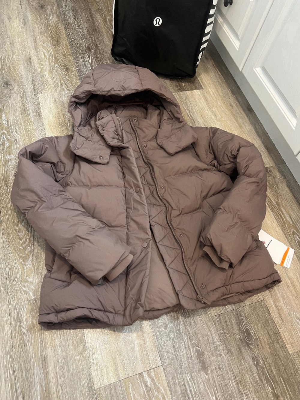 NWT LULULEMON WUNDER PUFF JACKET